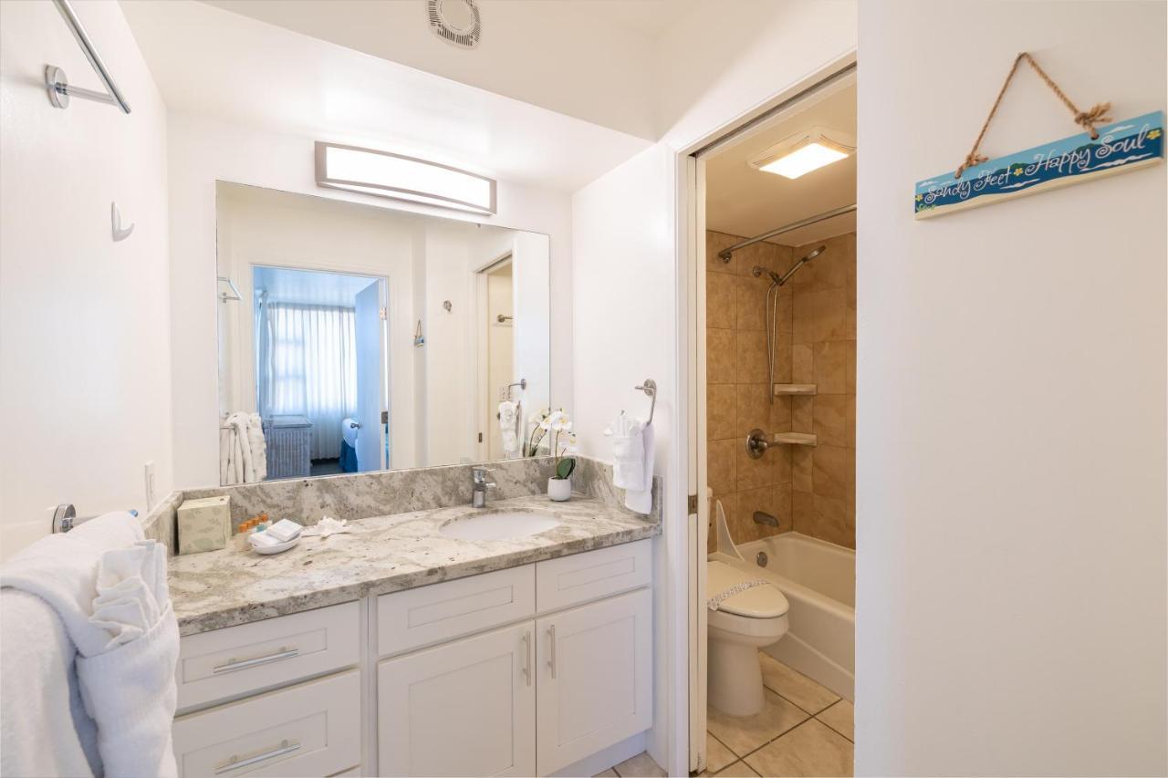 Waikiki Escapade Mountain Views Condo, Steps To Beach With Parking Perk Honolulu Exteriör bild