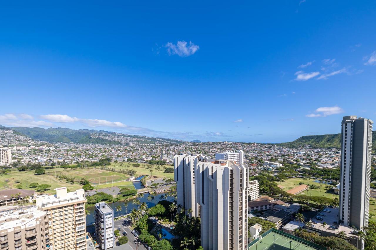 Waikiki Escapade Mountain Views Condo, Steps To Beach With Parking Perk Honolulu Exteriör bild
