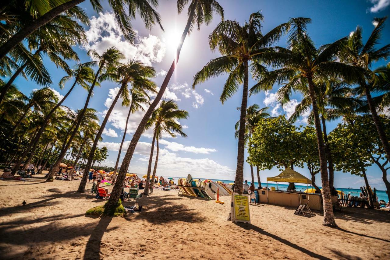 Waikiki Escapade Mountain Views Condo, Steps To Beach With Parking Perk Honolulu Exteriör bild